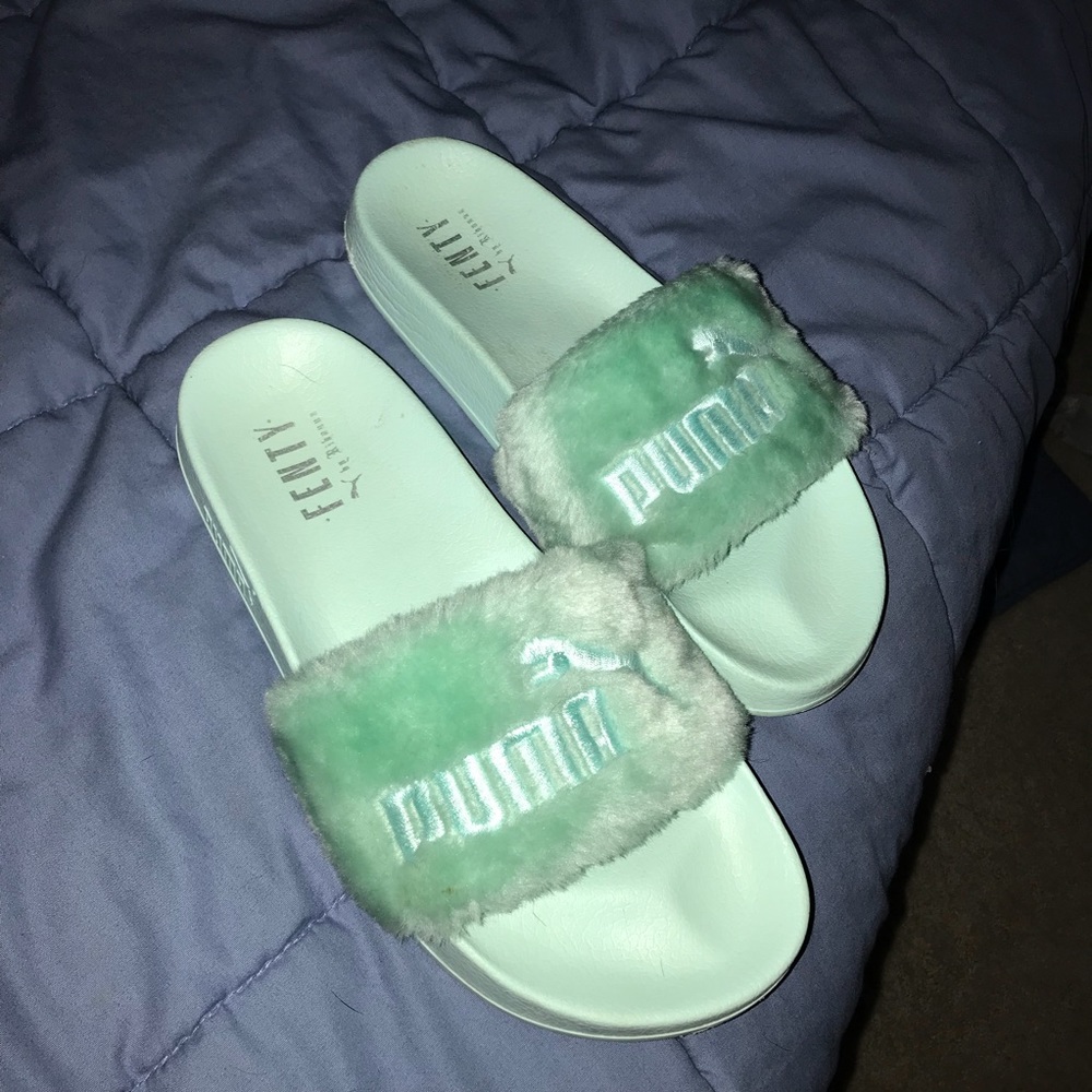 Fenty Puma Leadcat slides